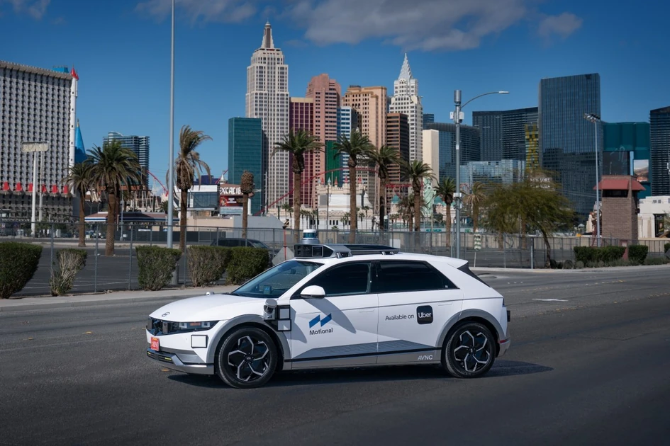 Motional robotaxis join the Uber app in Vegas two years after major reset | TechCrunch
