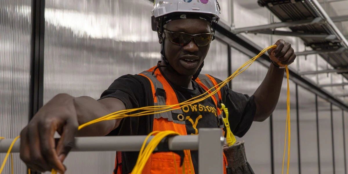 Meta fast-tracks fiber technician training to solve a major data center bottleneck