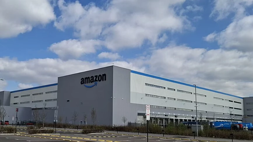 Amazon asked the FCC to approve 5,105 satellites for a network that sends internet straight to your phone