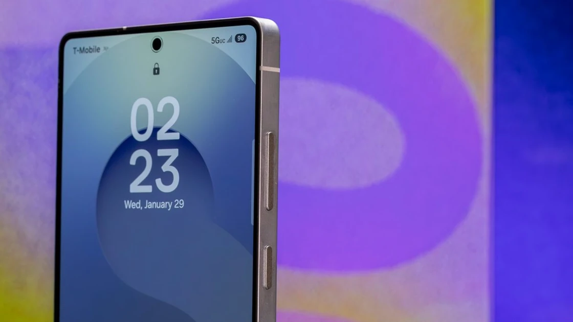 Samsung Galaxy users complain of battery drain and overheating after update