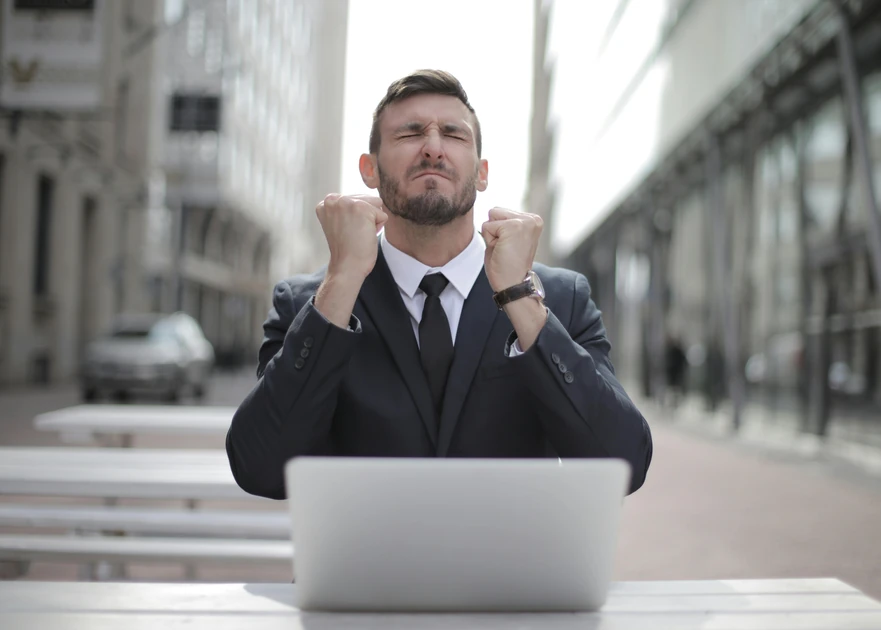 How to Attract Your First 100 Customers with Zero Ad Budget - Entrepreneurs Brief