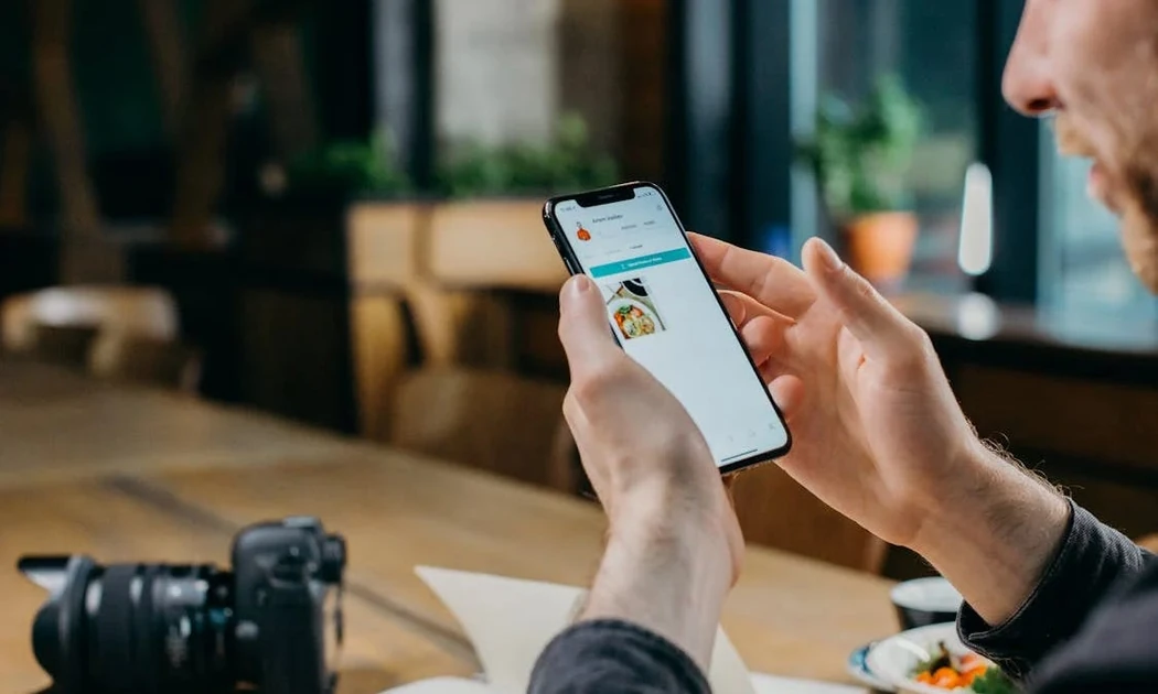 How to Gain Your First 100 Users in SaaS