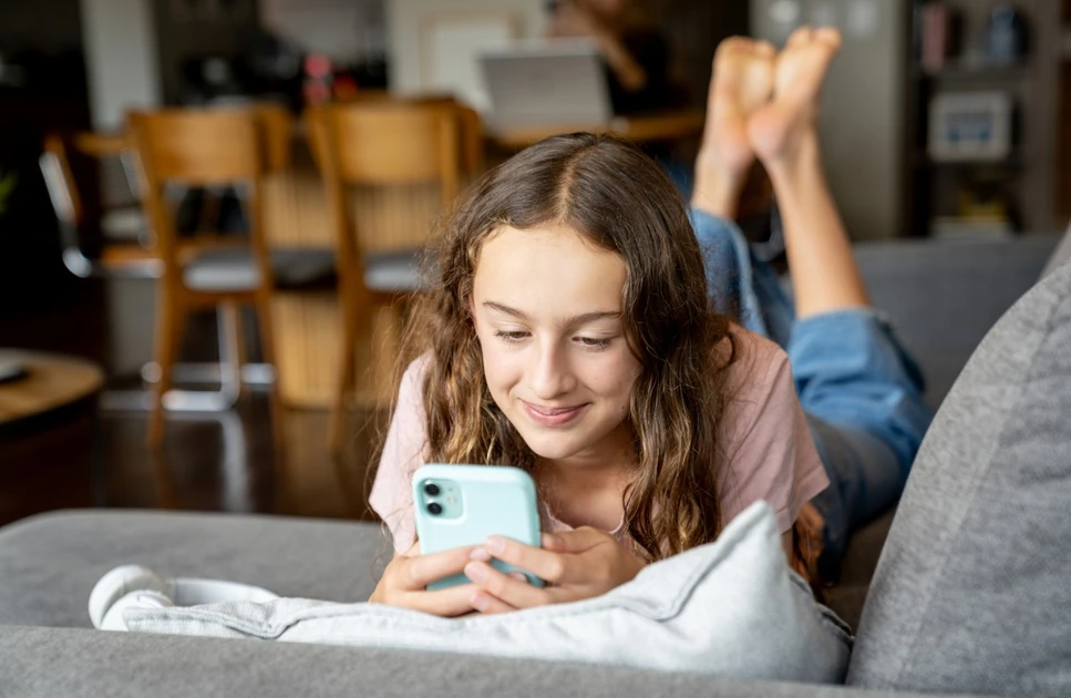 Meta will use AI to analyze height and bone structure to identify if users are underage