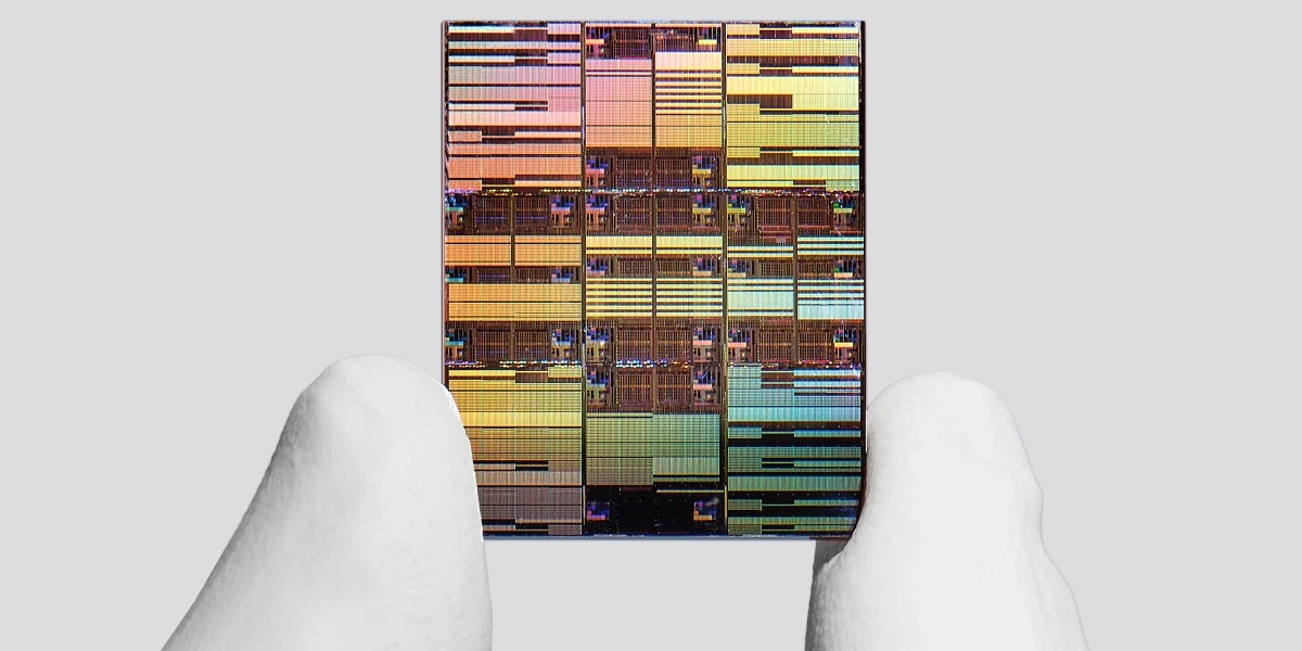 IBM has unveiled chip technology that could help extend Moore’s Law another decade