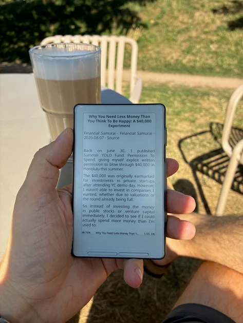I turned my RSS feeds into an e-ink newspaper to stop reading on my phone