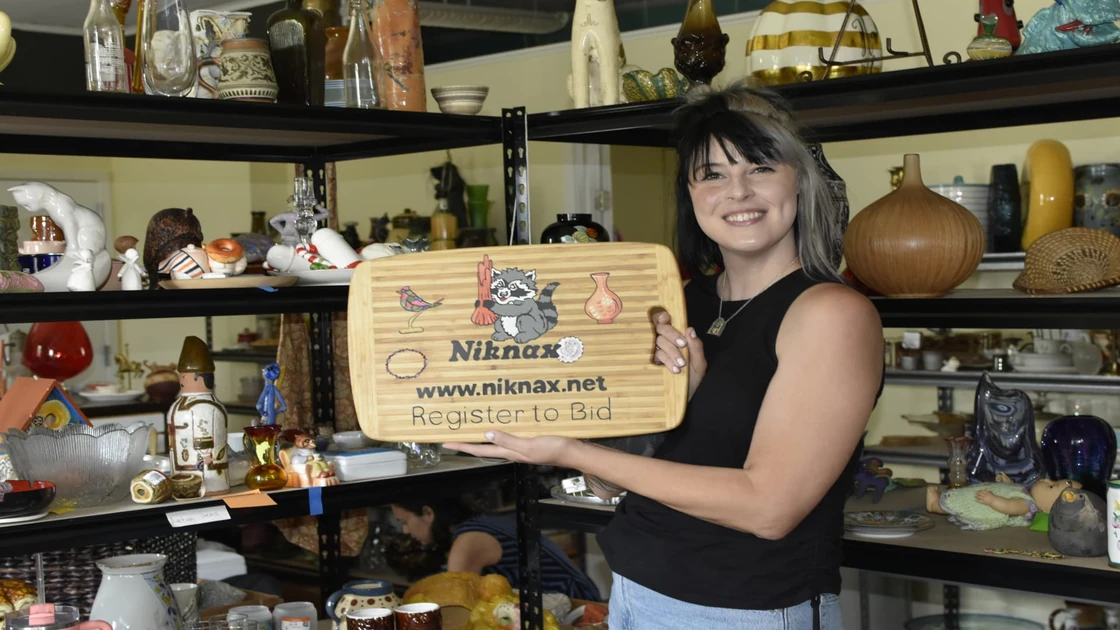 37-year-old turned her thrifting side hustle into a business that brings in 7 figures a year: ‘Anyone can do it’