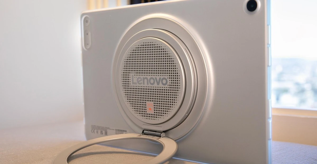 Lenovo’s next tablet has a thick speaker bump and an upgraded kickstand
