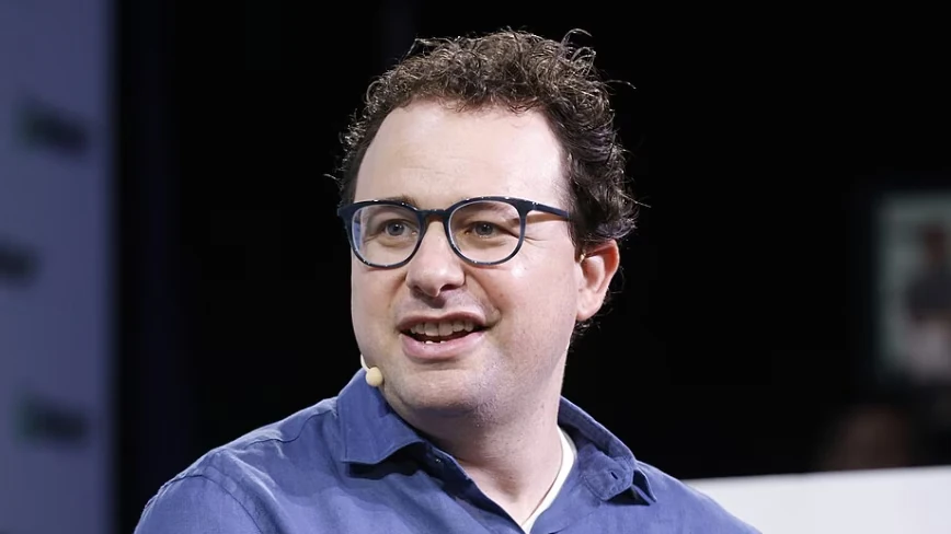 Anthropic’s Dario Amodei says the company has never called for banning open-weight AI models