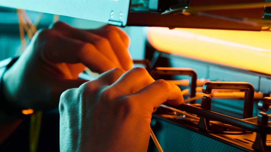 A UK startup says it can cut data centre network power by 81% by replacing every electrical switch with light