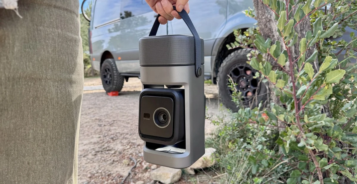 Bluetti’s Sora 500 solar panel is incredibly powerful for its size