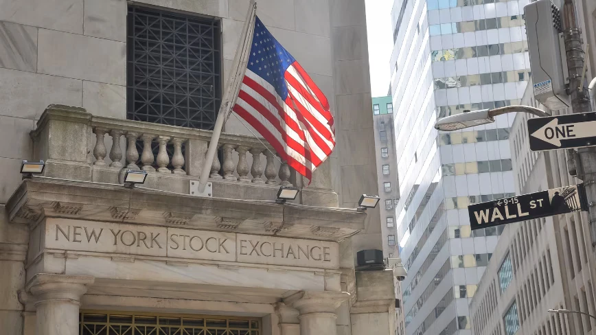 Wall Street is paying $25,000 a day for AI trainers who used to work there