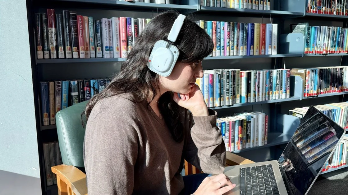 Review: The Nothing Headphone (a) are the best headphones from the brand yet