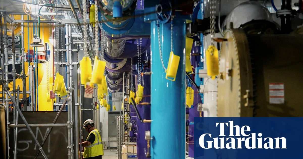 Datacentres drive up big tech's carbon emissions to a third of those of France