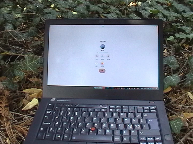 Using ThinkPad T480 as a mobile phone
