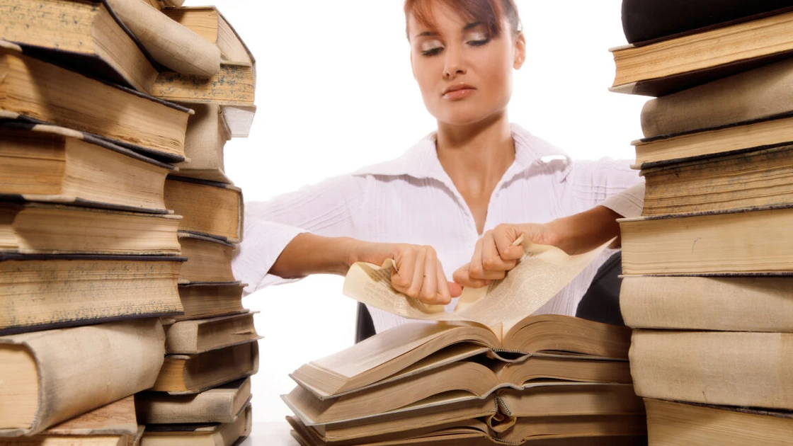 AirTag reveals Amazon is trashing rare books to train AI