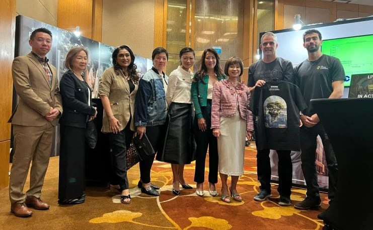Sustainably fashionable: Xinterra, Kemunna introduce a T-shirt that can capture CO₂ from air | e27