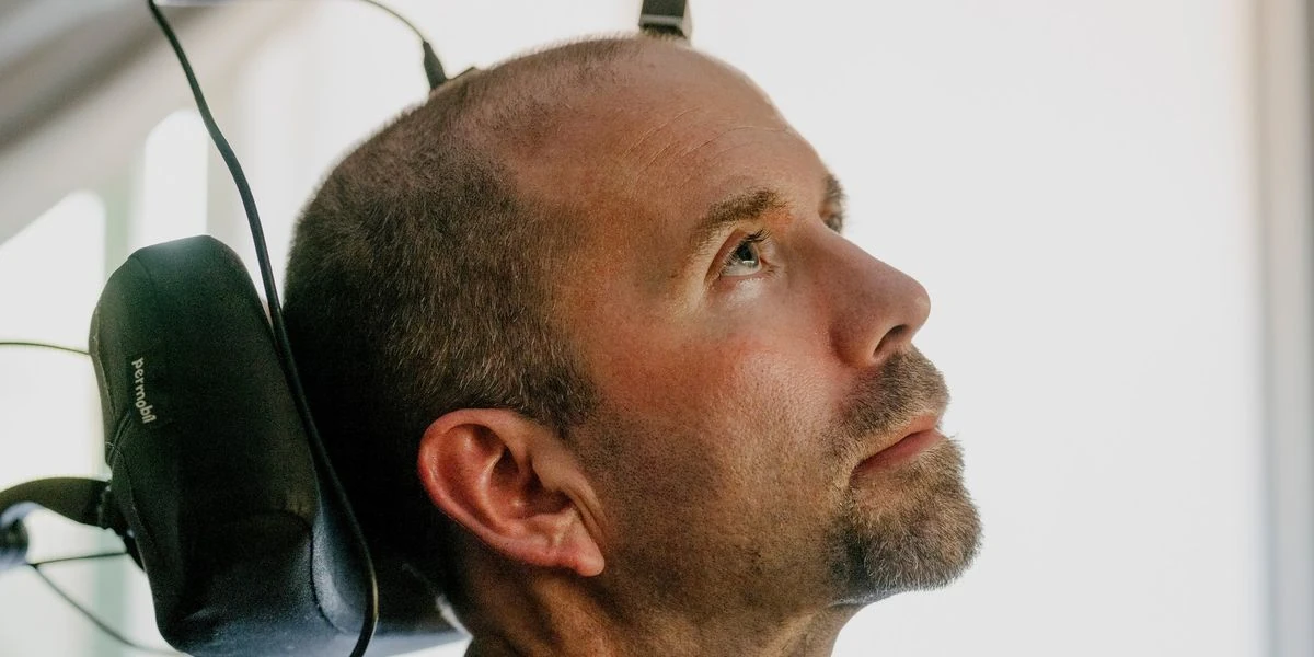 What It’s Really Like to Live With an Experimental Brain Implant