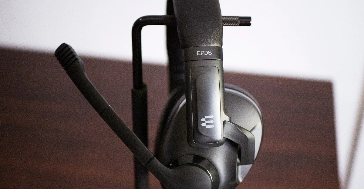This comfy gaming headset that can play audio from two sources is $25