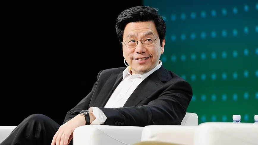 Kai-Fu Lee stopped building AI models and started selling enterprise data infrastructure. Now 01.ai is heading for a Hong Kong IPO.