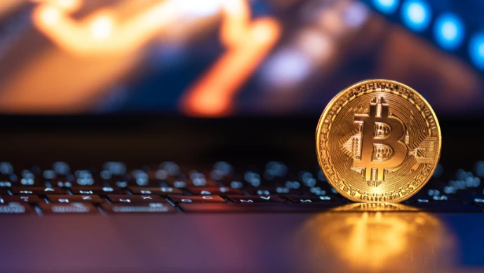 Crypto-gold correlation hits 69%: Where smart money is rotating next