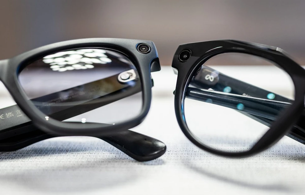 Meta Ray-Ban glasses brick the camera if you mess with recording light