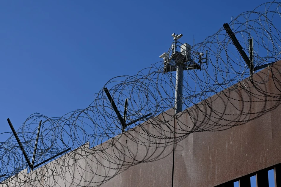 Trump administration to spend $1 billion on new border surveillance system