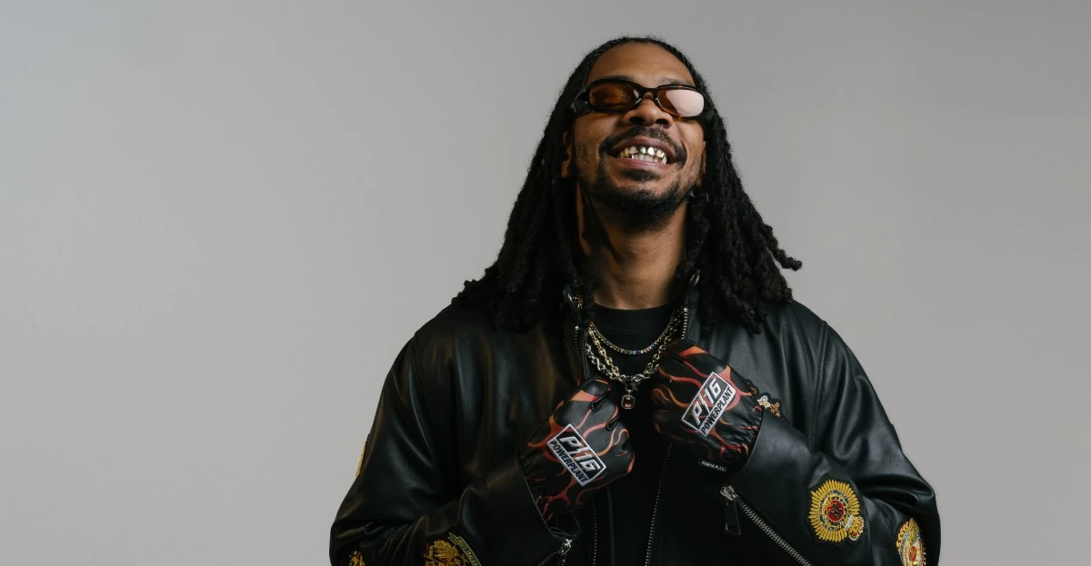 Flatbush Zombies’ Erick the Architect misses his BlackBerry keyboard