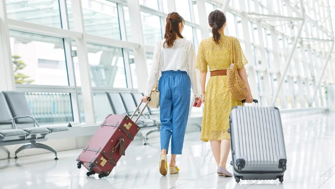 From arrival anxiety to instant connectivity: How eSIM changes the first hour of travel