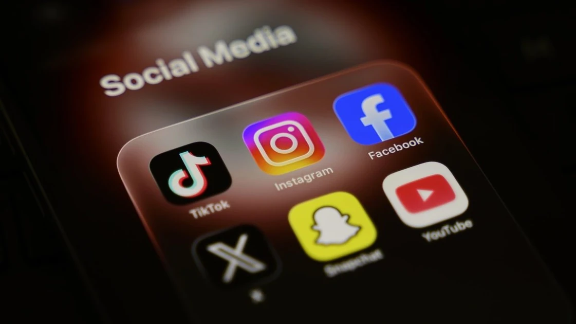 Canada to ban social media for kids under 16