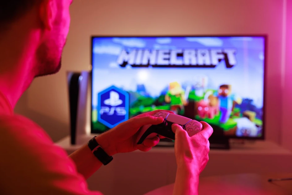 Teenagers are using a $5 Minecraft malware called WeedHack to target and cyberbully victims