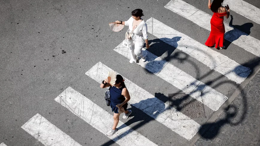 As a deadly heatwave grips Europe, Rome leans on a bracelet to watch its elderly