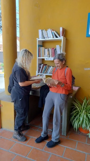 Book Corners: Community map of neighborhood book exchange spots