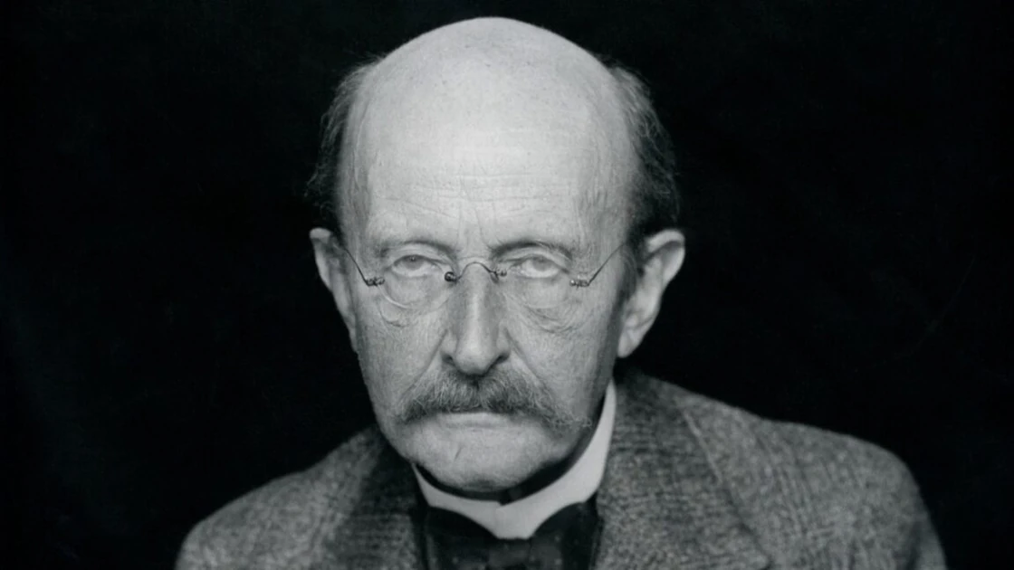 Why did this journal retract two 1940s papers by Max Planck?