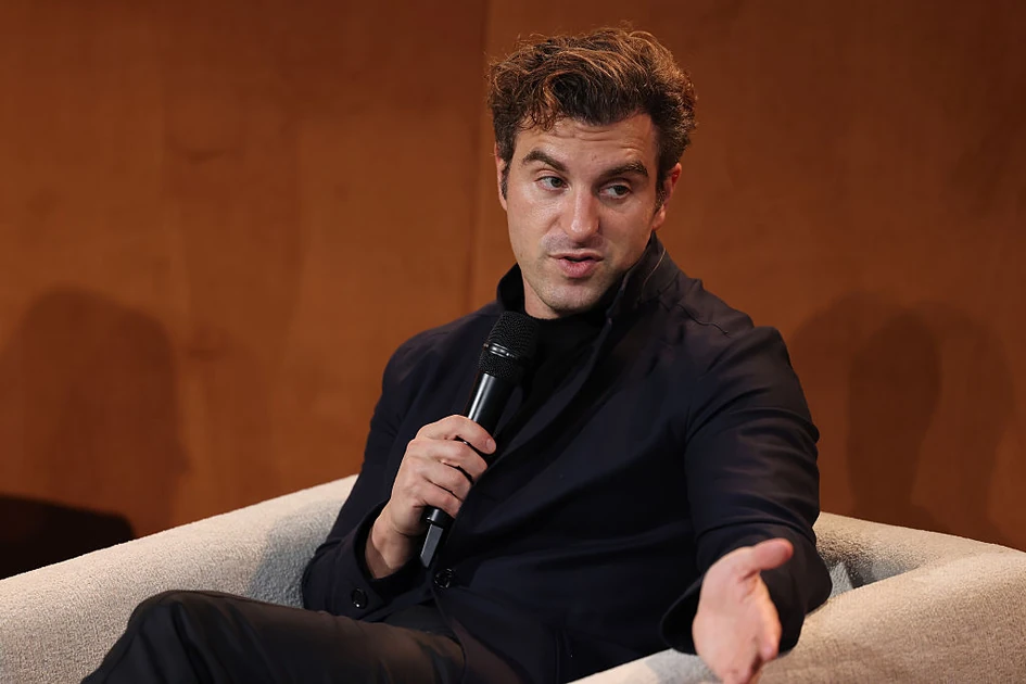 Airbnb plans to bake in AI features for search, discovery and support | TechCrunch